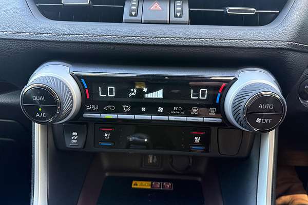 2024 Toyota RAV4 Cruiser AXAH52R thumb-22