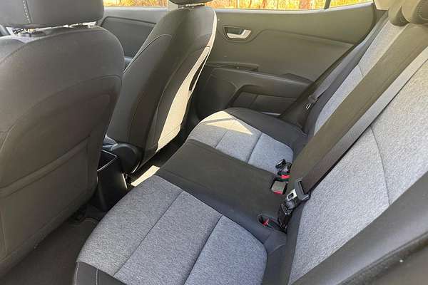 2021 Kia Stonic S YB thumb-16