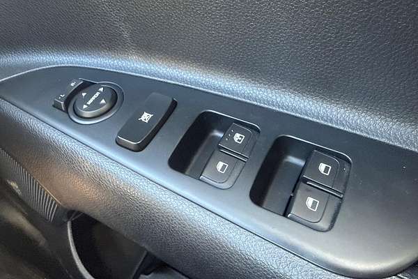 2021 Kia Stonic S YB thumb-27