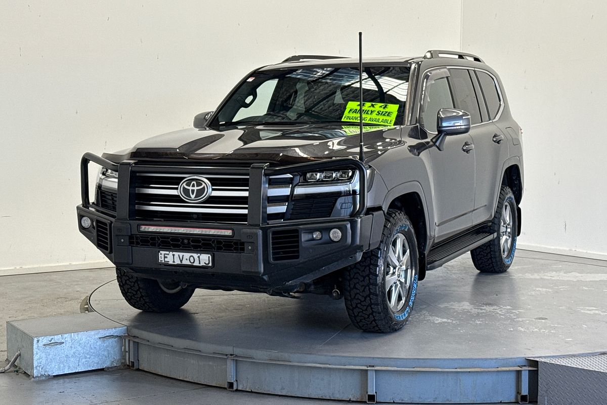 2022 Toyota Landcruiser LC300 VX (4x4) FJA300R