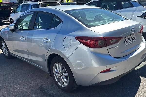 2018 Mazda 3 Touring BN Series thumb-3