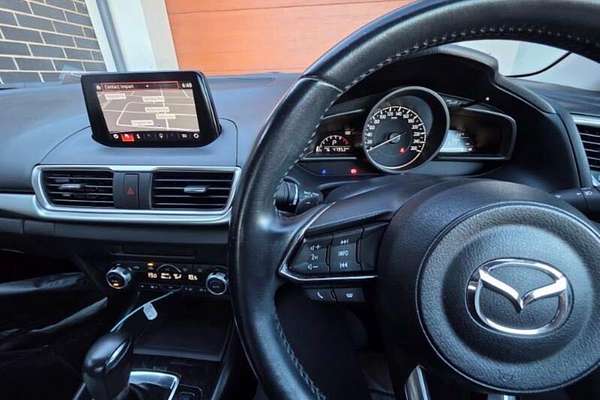 2018 Mazda 3 Touring BN Series thumb-6