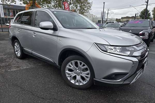 2021 Mitsubishi Outlander ES ZL