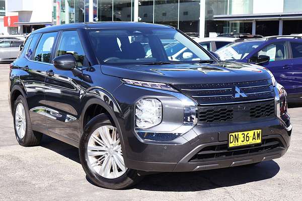 2024 Mitsubishi Outlander ES ZM