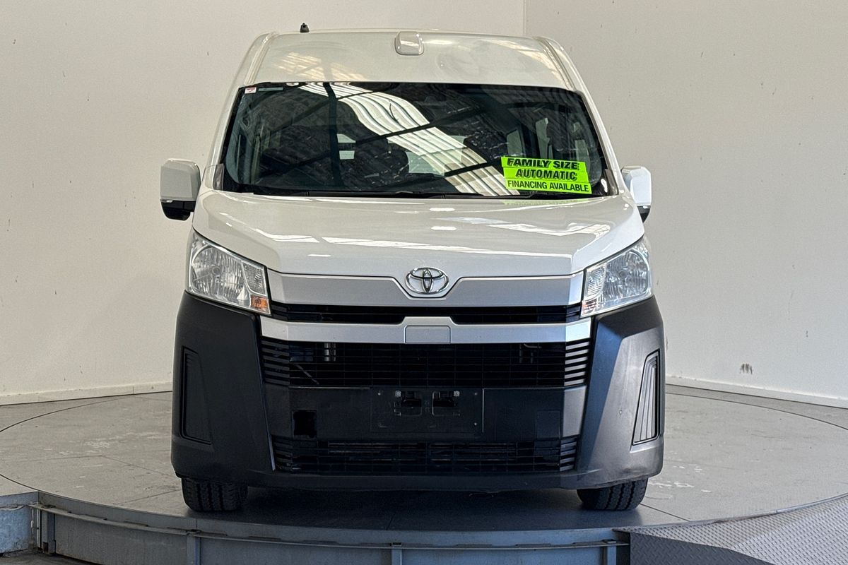 2022 Toyota Hiace SLWB COMMUTER (12 SEATS) GDH322R
