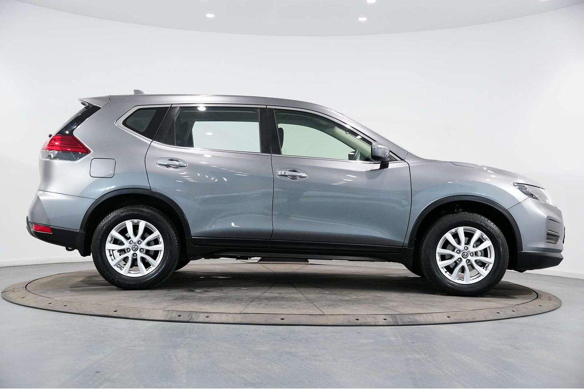 2022 Nissan X-TRAIL ST T32