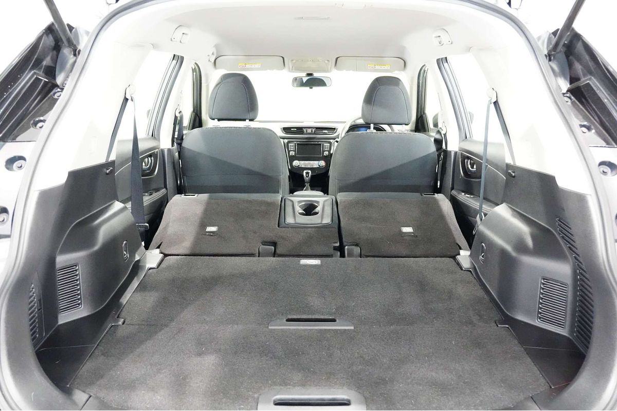 2022 Nissan X-TRAIL ST T32