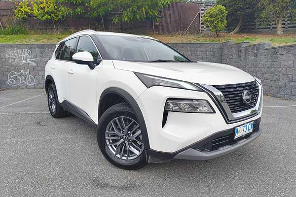 2024 Nissan X-TRAIL ST T33