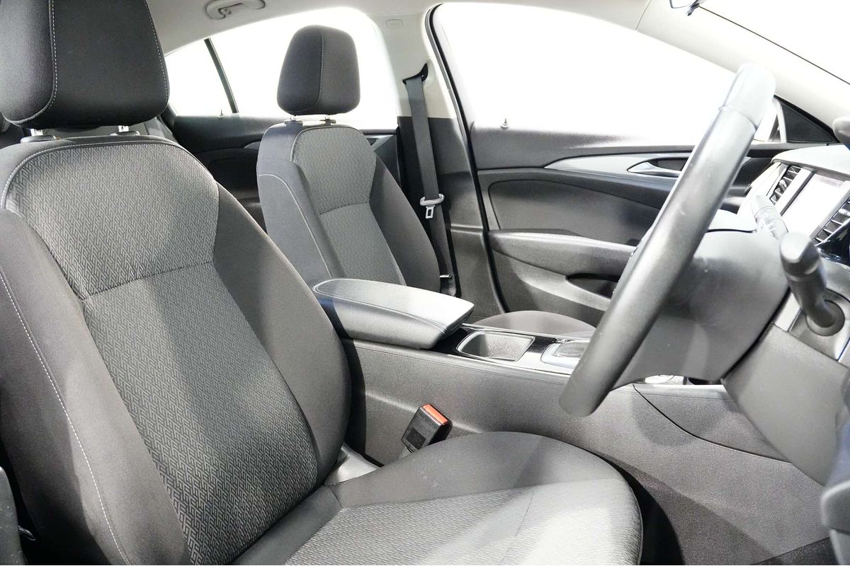 2020 Holden Commodore LT ZB