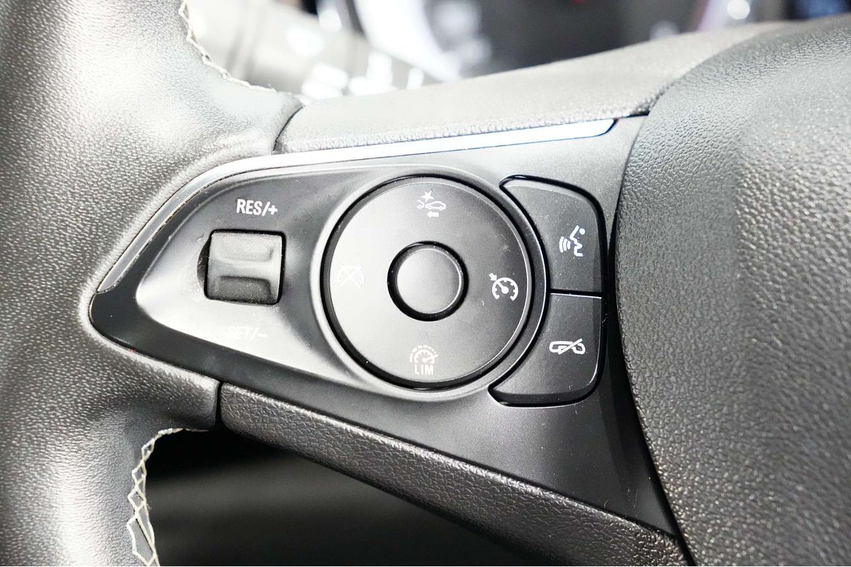 2020 Holden Commodore LT ZB