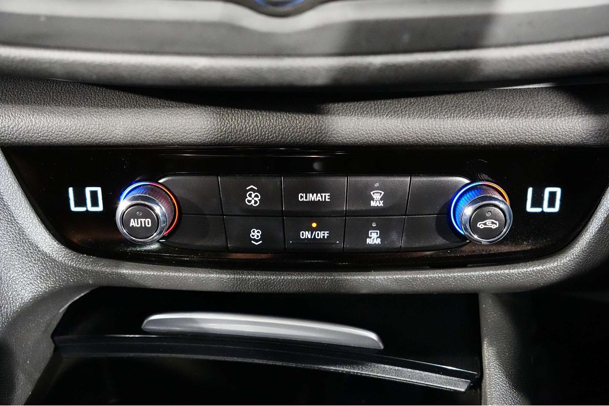 2020 Holden Commodore LT ZB