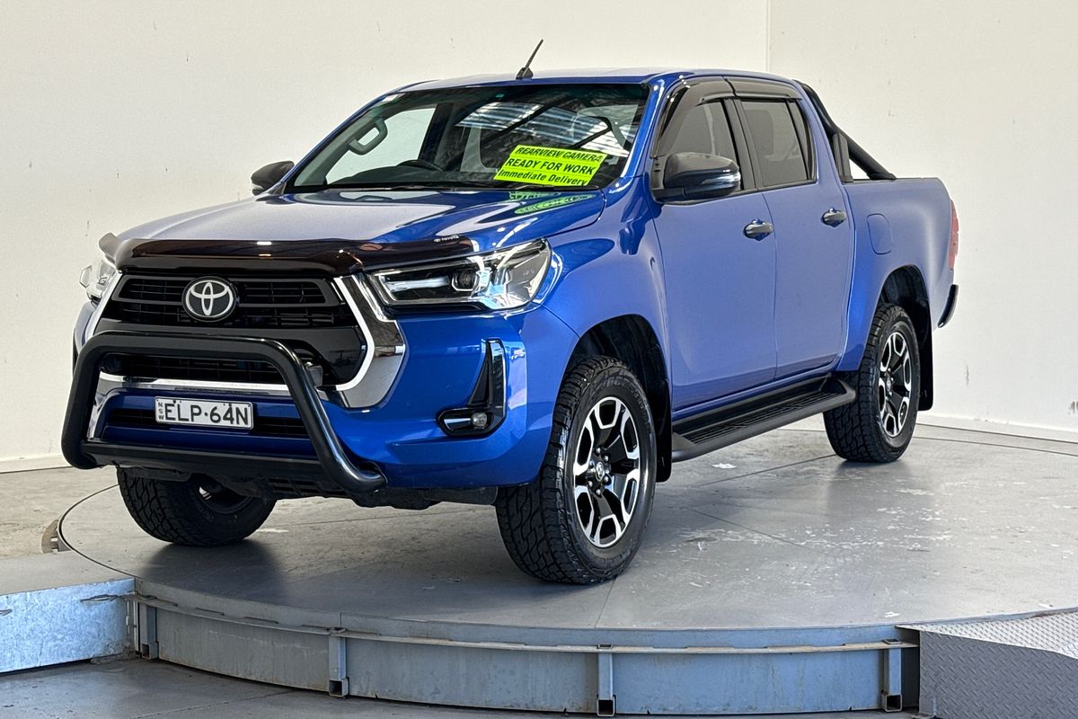 2020 Toyota Hilux SR (4x4) GUN126R FACELIFT 4X4