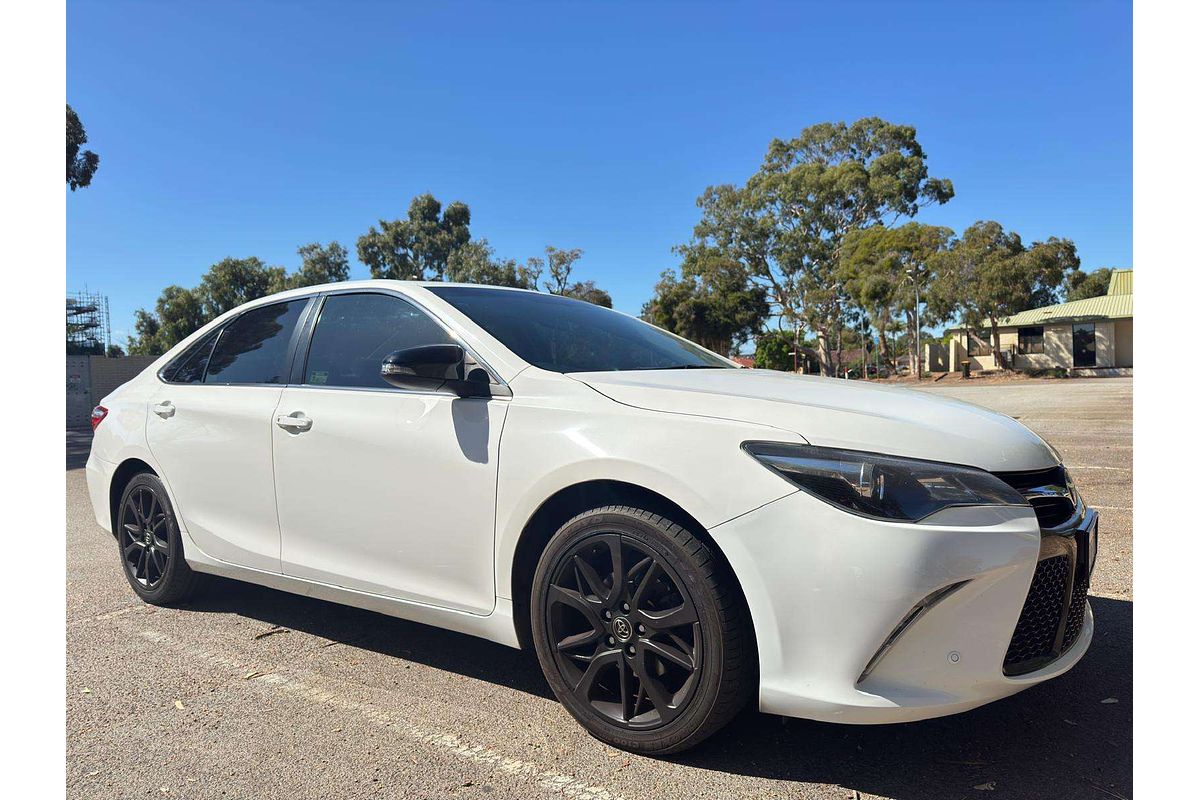 2017 Toyota Camry Atara S ASV50R