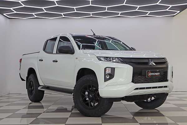 2022 Mitsubishi Triton GLX MR Rear Wheel Drive