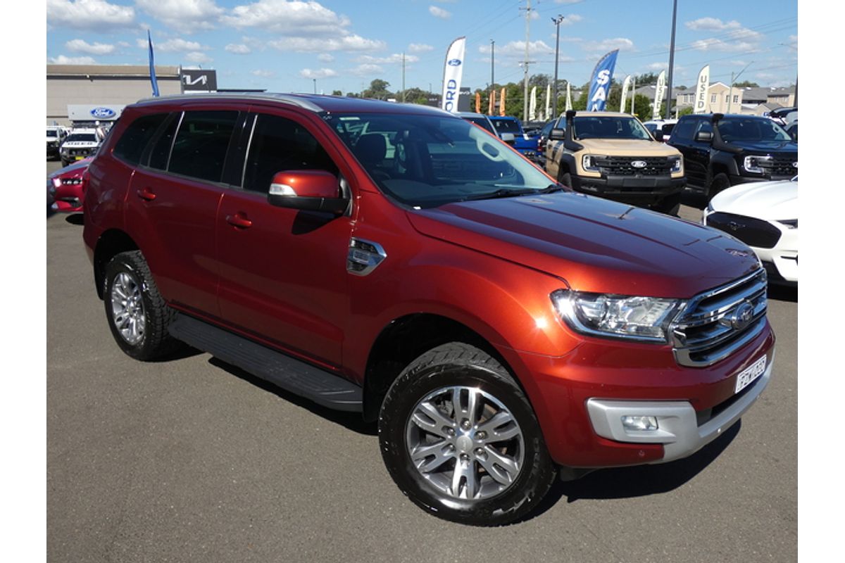 2015 Ford Everest