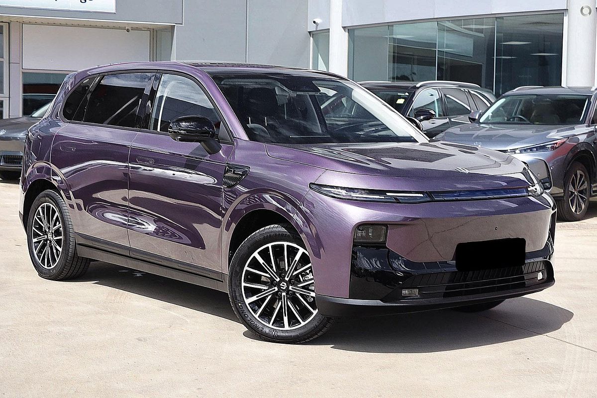 2026 Leapmotor B10 Design LR A12