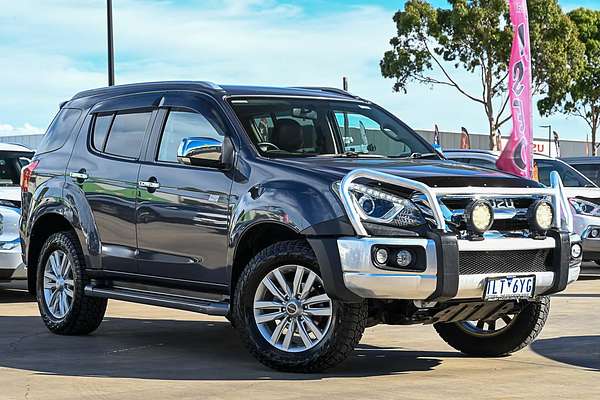 2017 Isuzu MU-X LS-T