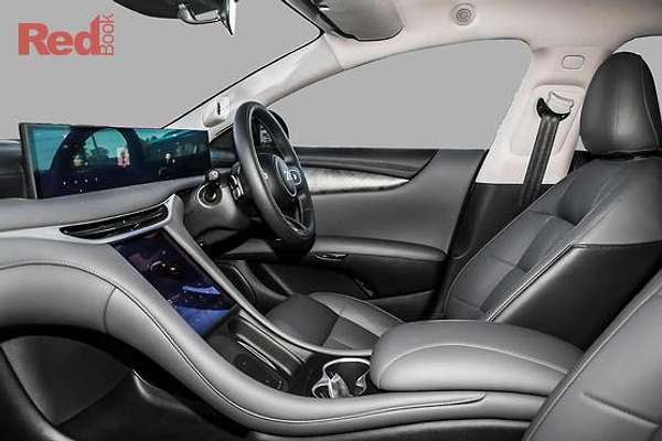 2026 MG IM5 Performance P12L thumb-5