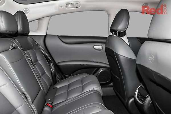 2026 MG IM5 Performance P12L thumb-6