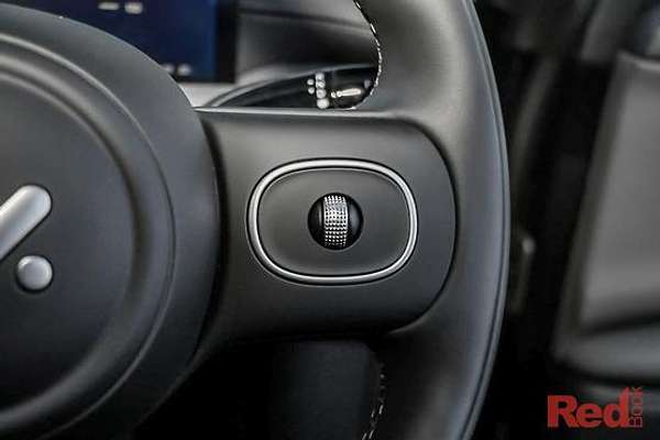 2026 MG IM5 Performance P12L thumb-12