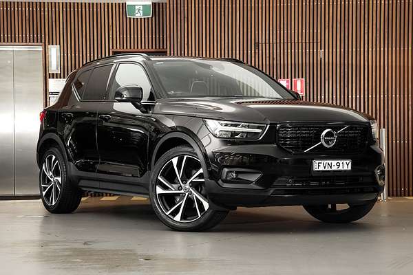 2018 Volvo XC40 T5 R-Design