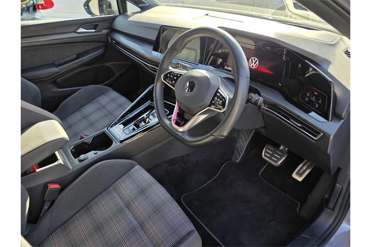 2022 Volkswagen Golf GTI 8