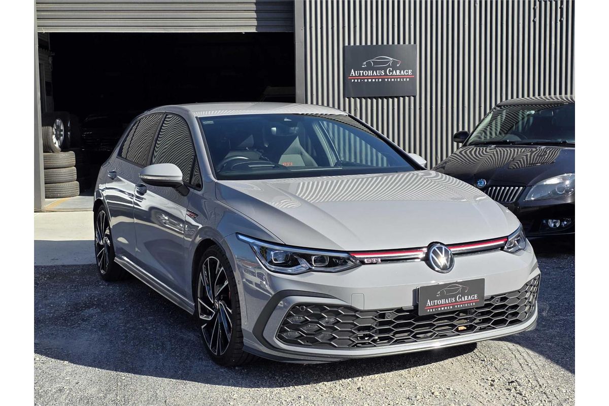 2022 Volkswagen Golf GTI 8