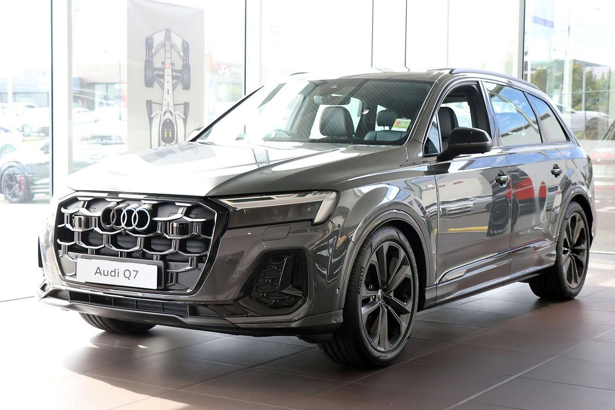 2025 Audi Q7 TDI 170kW S line edition 4M
