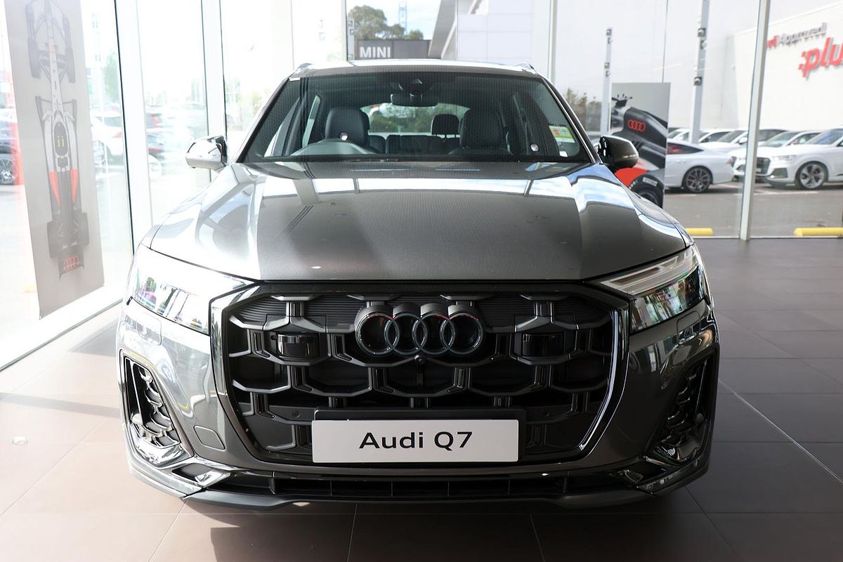 2025 Audi Q7 TDI 170kW S line edition 4M