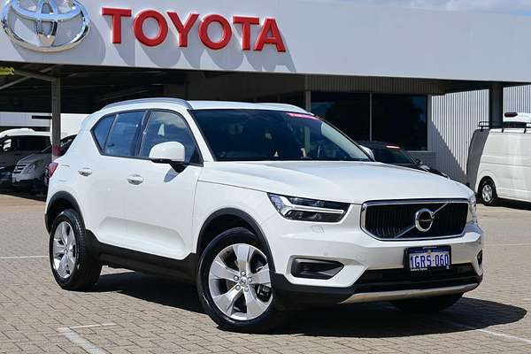 2019 Volvo XC40 T4 Momentum