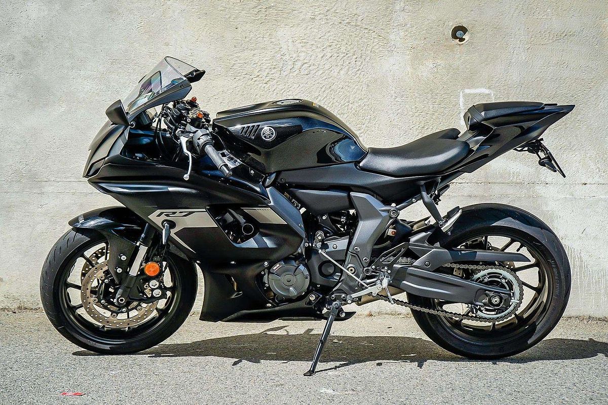 2025 Yamaha YZF-R7 LAMs YZF-R
