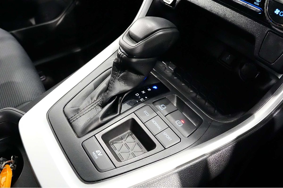 2020 Toyota RAV4 GX AXAH52R