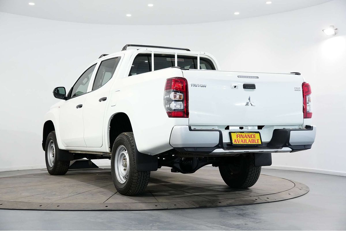 2019 Mitsubishi Triton GLX ADAS MR 4X4
