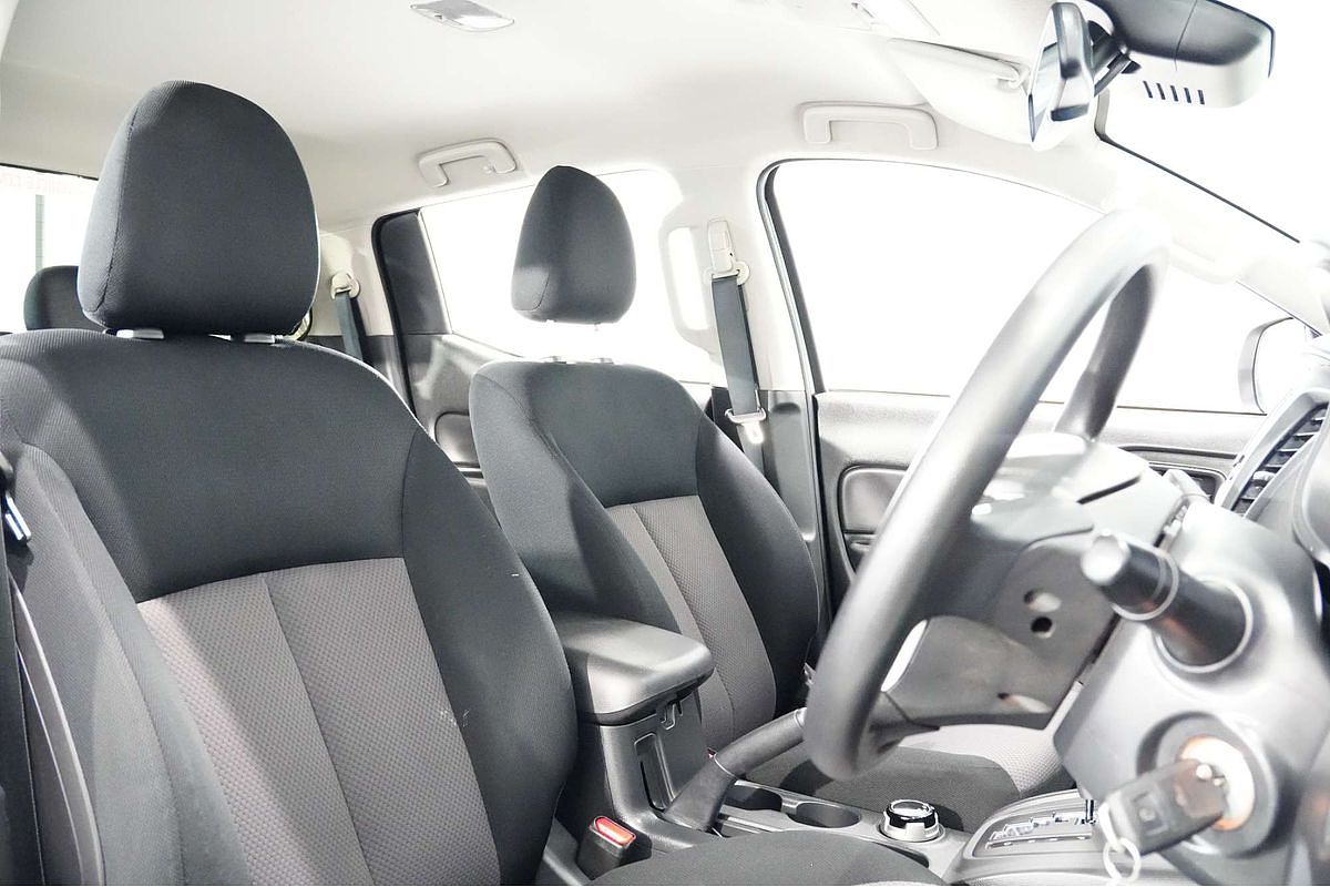 2019 Mitsubishi Triton GLX ADAS MR 4X4