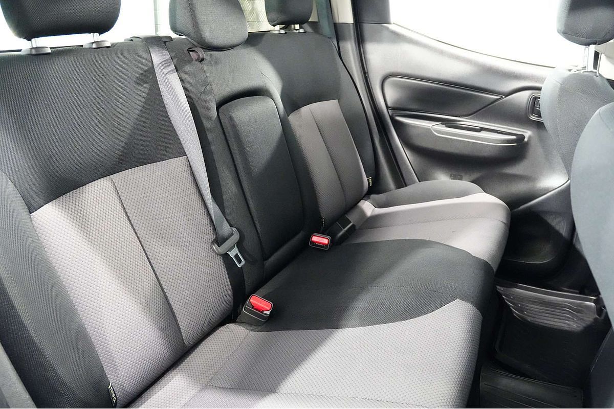 2019 Mitsubishi Triton GLX ADAS MR 4X4