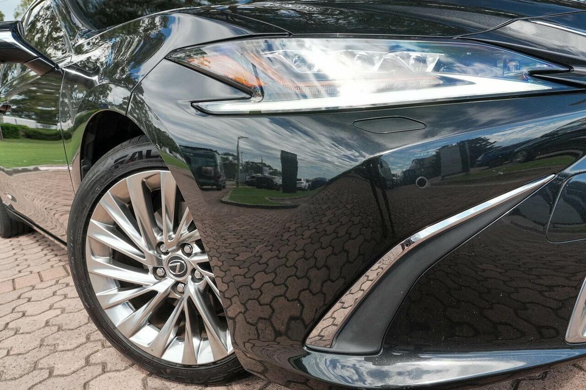 2020 Lexus ES ES300h Sports Luxury AXZH10R