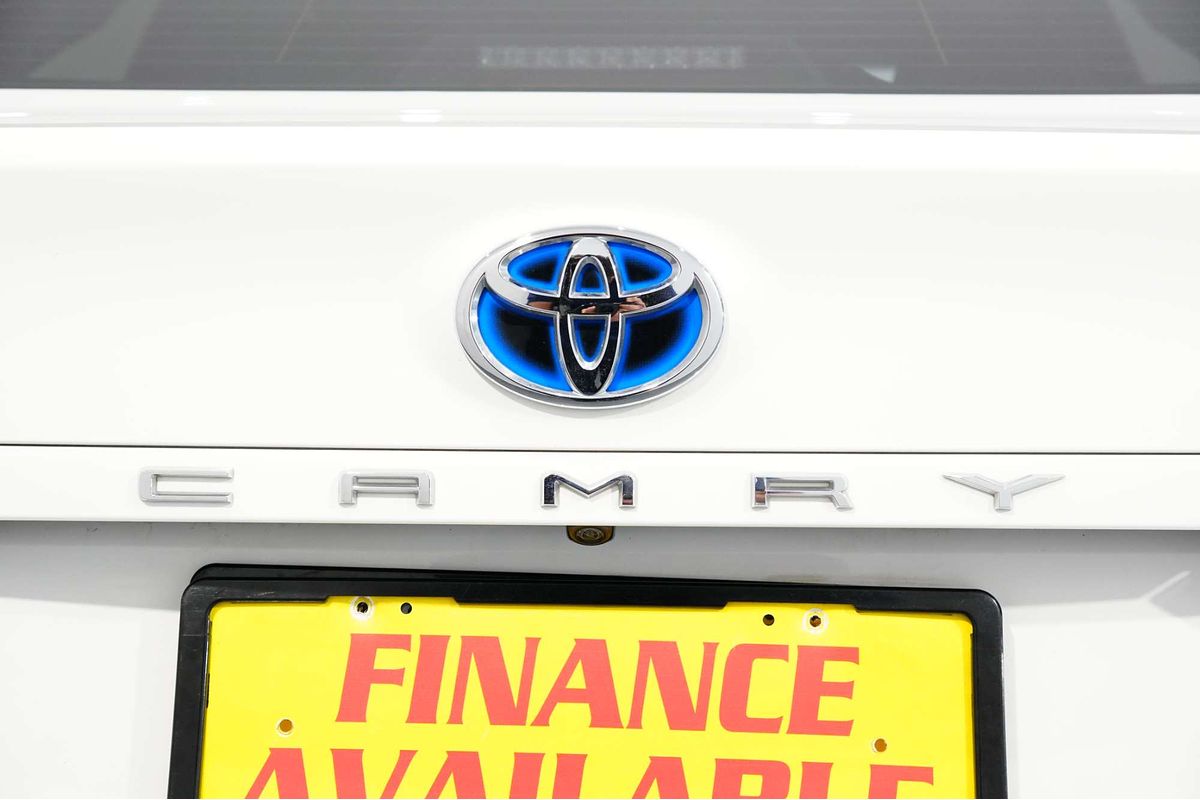 2019 Toyota Camry Ascent AXVH71R