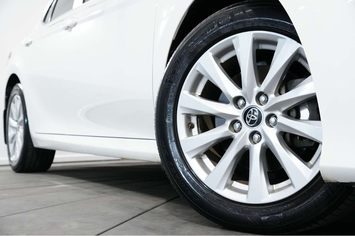 2019 Toyota Camry Ascent AXVH71R