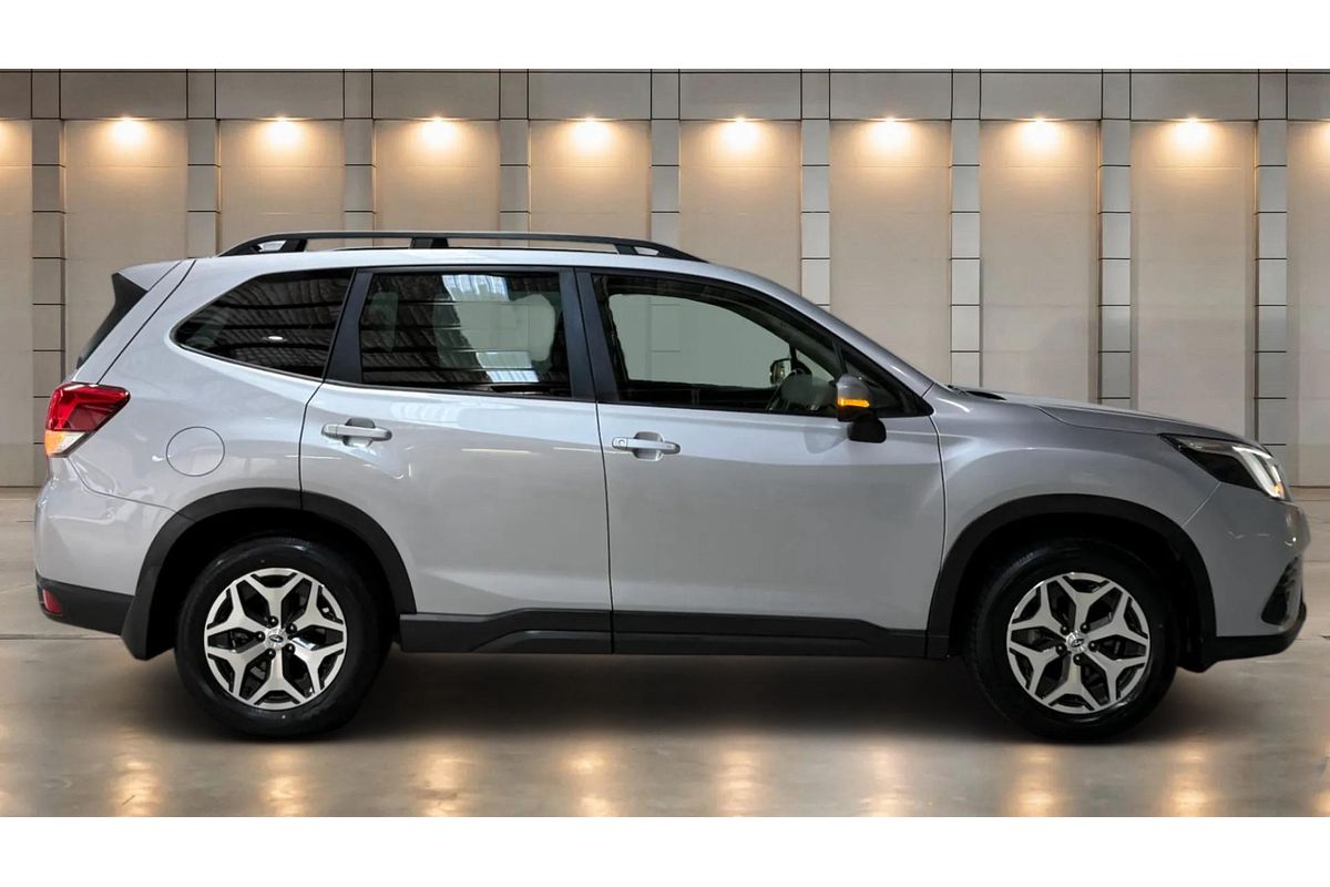 2023 Subaru Forester 2.5i S5