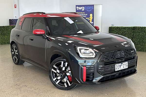2024 MINI Countryman JCW Favoured U25