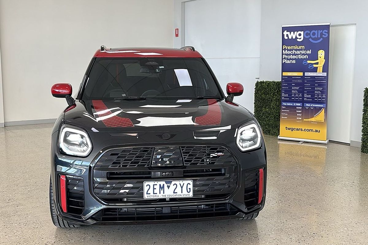 2024 MINI Countryman JCW Favoured U25