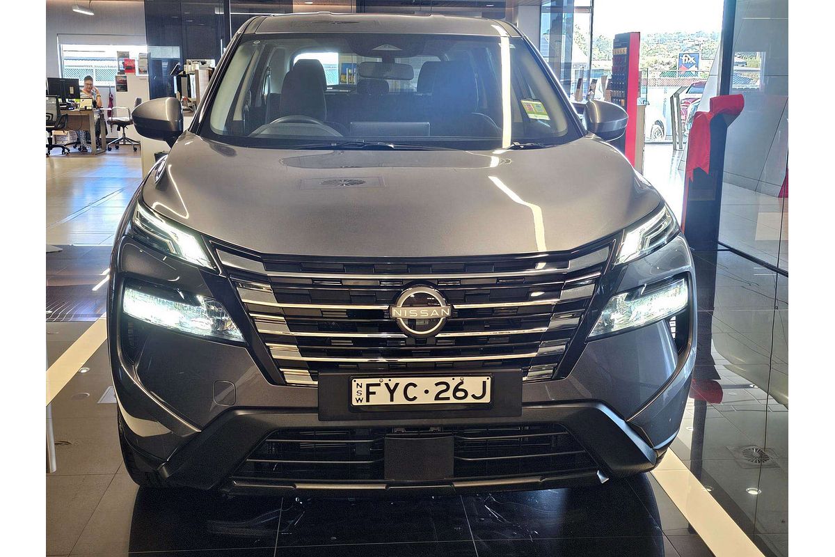 2025 Nissan X-TRAIL ST T33