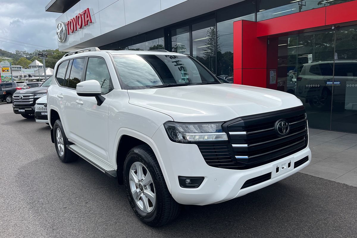 2024 Toyota Landcruiser GXL FJA300R