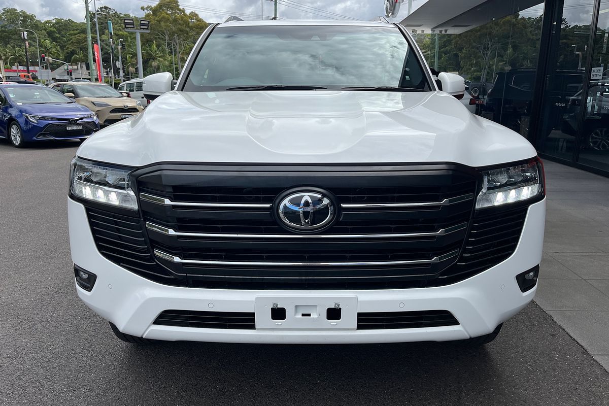 2024 Toyota Landcruiser GXL FJA300R