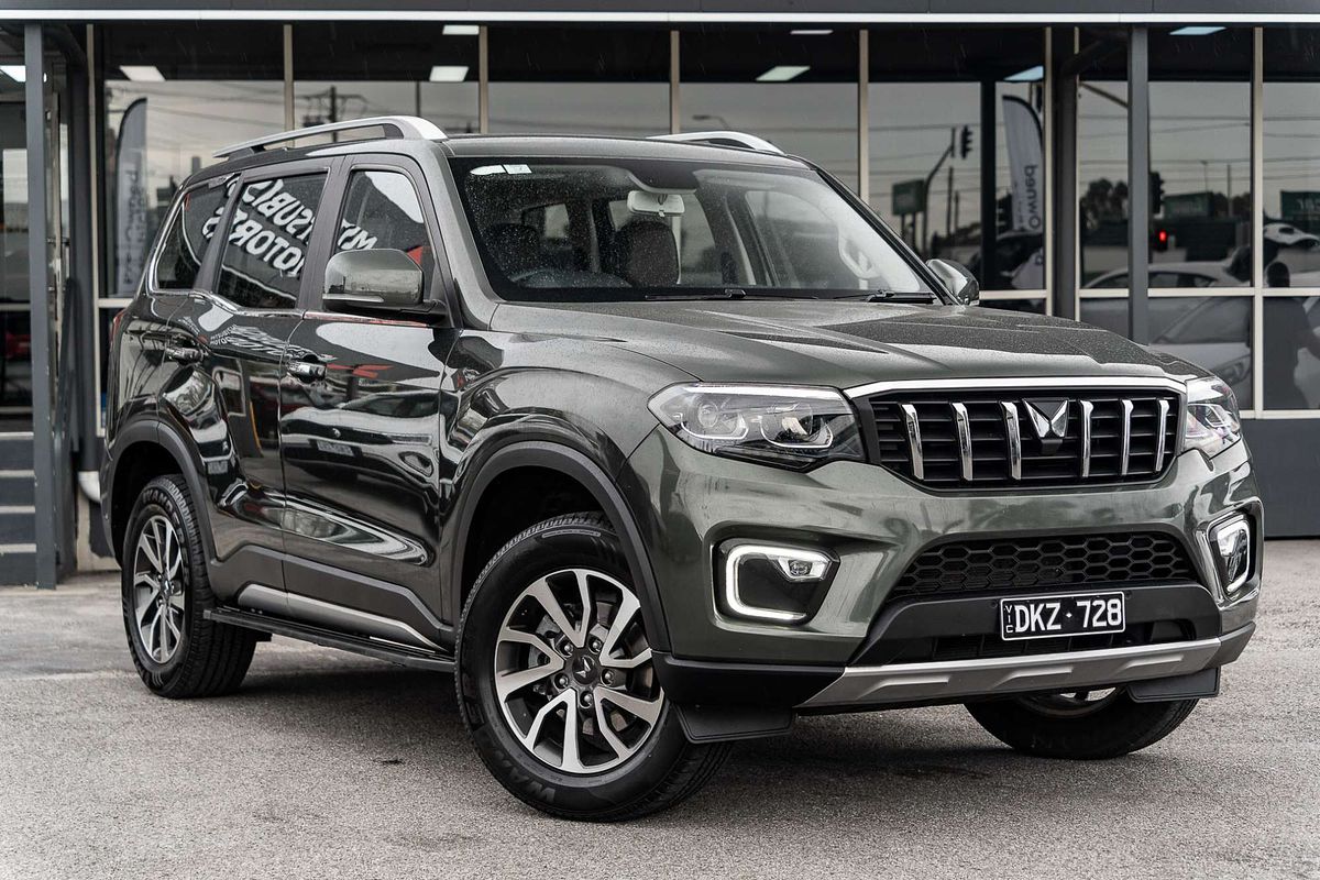 2023 Mahindra Scorpio Z8