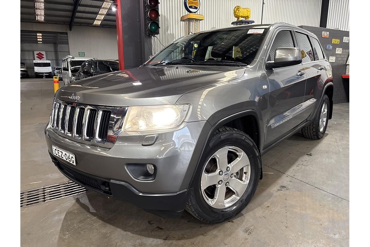 2011 Jeep GRAND CHEROKEE LAREDO (4x4) WK