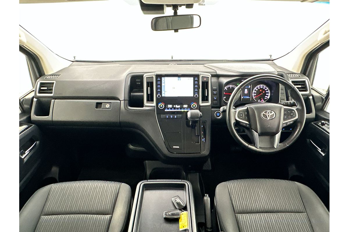 2021 Toyota Granvia GDH303R