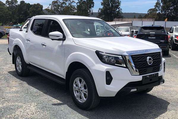 2025 Nissan Navara ST D23 4X4