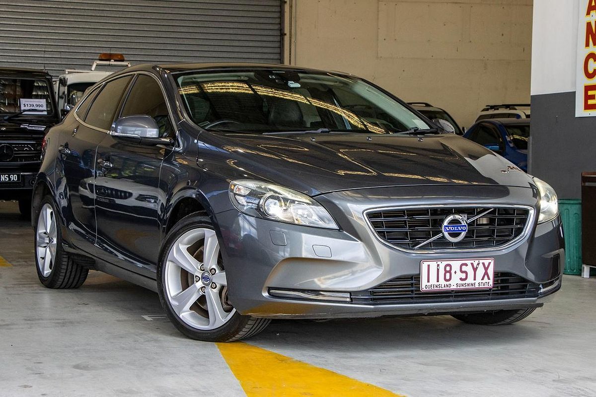 2013 Volvo V40 T4 Luxury