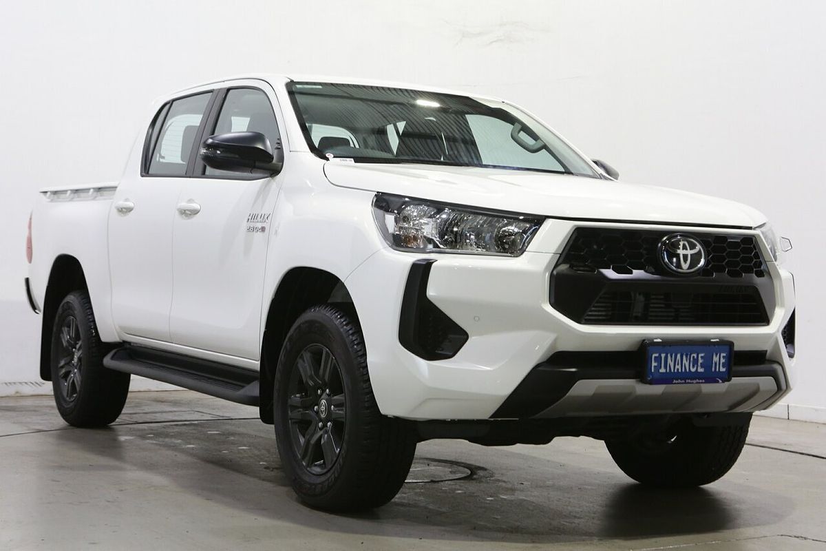 2025 Toyota Hilux SR GUN126R 4X4